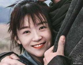 王鹤棣宋伊人最新爆料消息,甜蜜互动引粉丝热议  第1张